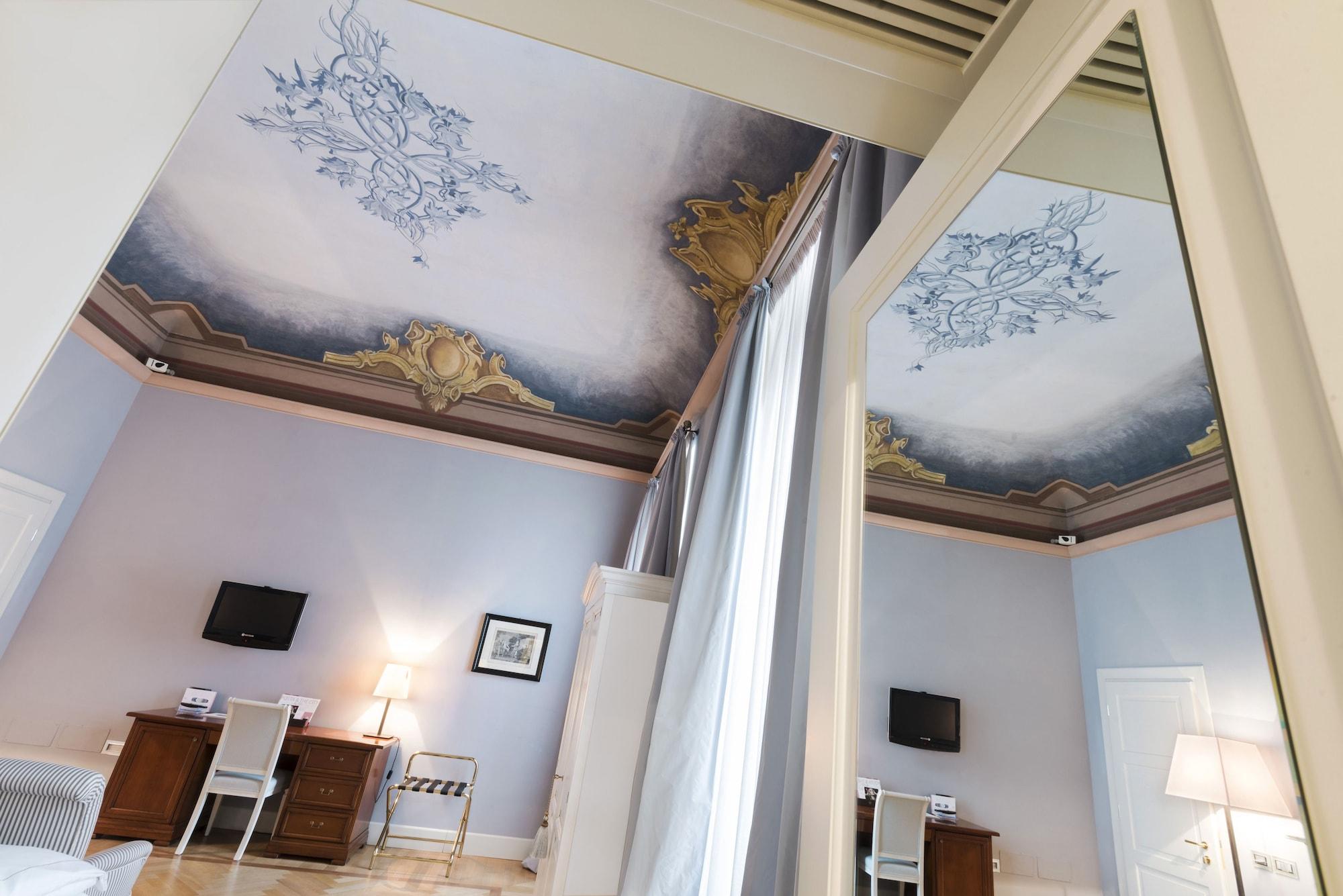 Grand Hotel Della Posta Sondrio Exterior foto