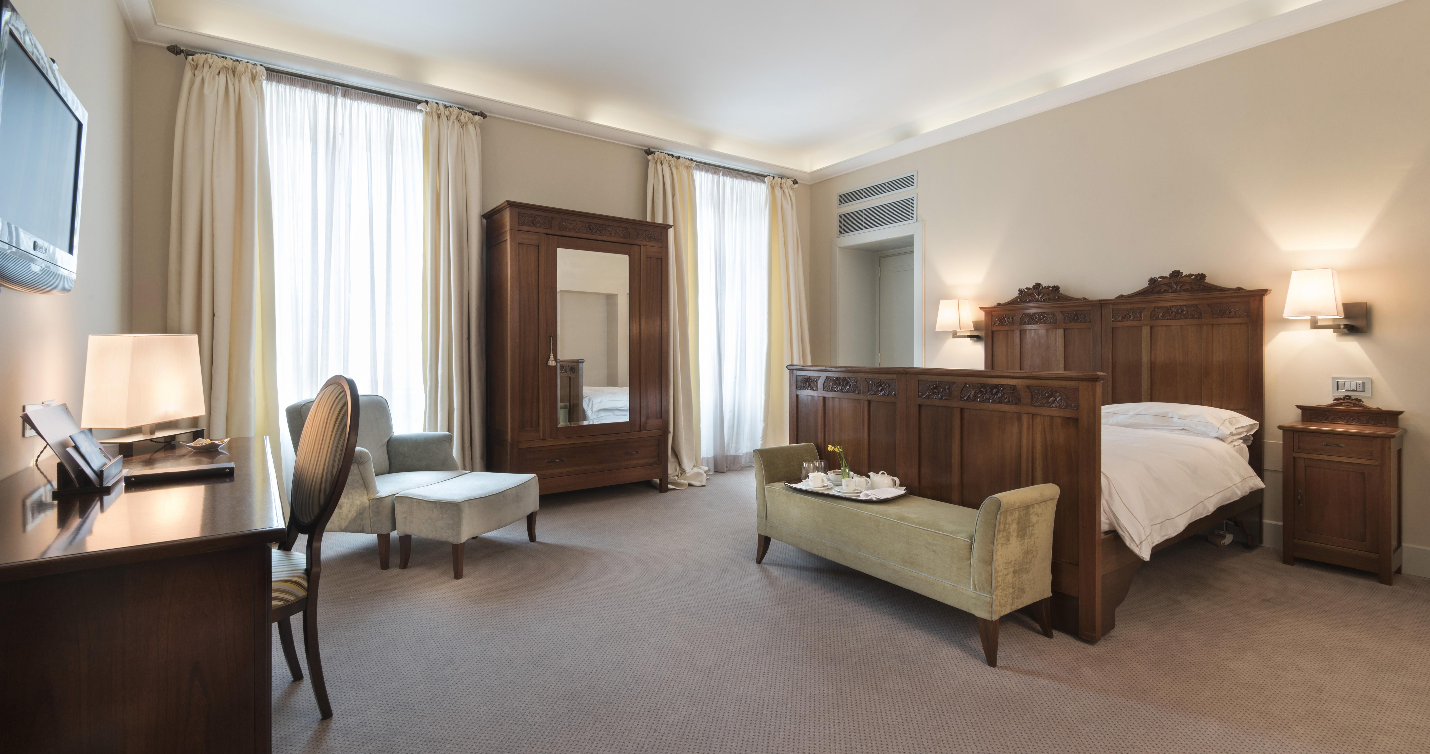 Grand Hotel Della Posta Sondrio Exterior foto