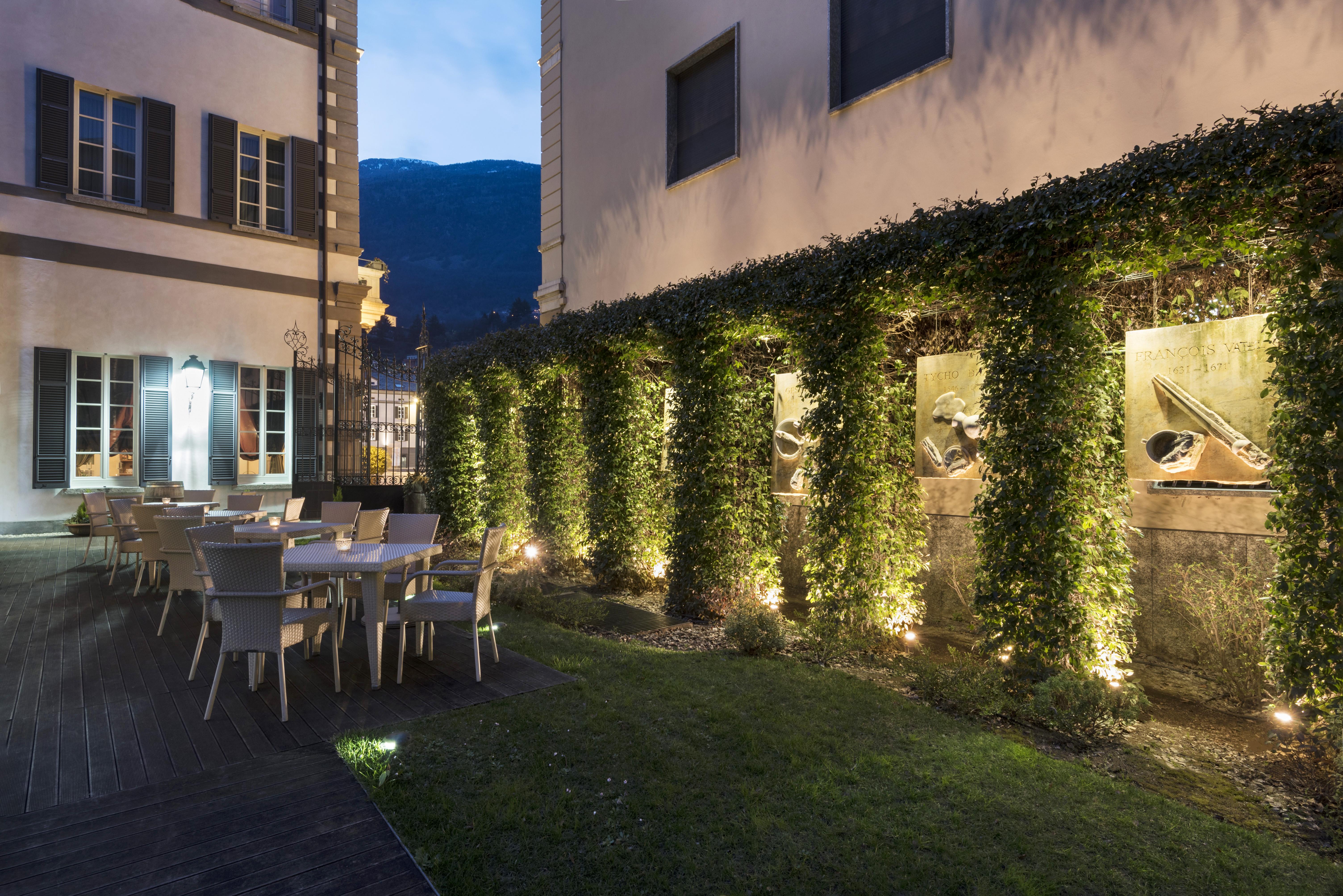 Grand Hotel Della Posta Sondrio Exterior foto