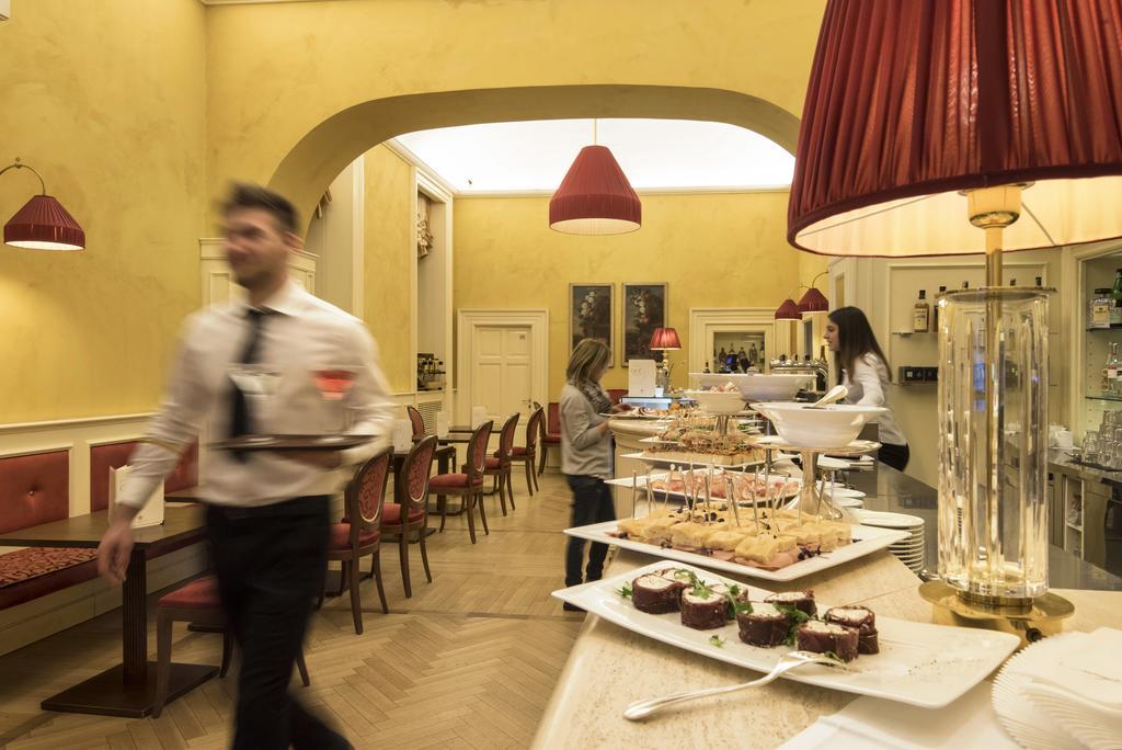 Grand Hotel Della Posta Sondrio Exterior foto